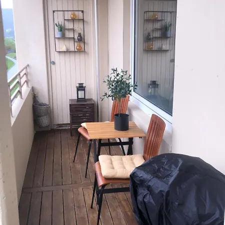 Fin Naert Alt Apartment