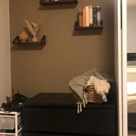 Fin Naert Alt Апартаменти *