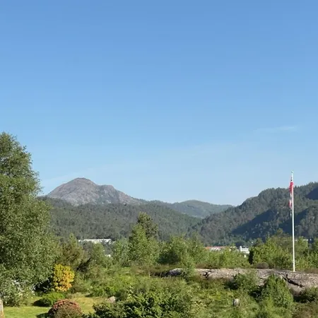 Apartment Fin Naert Alt