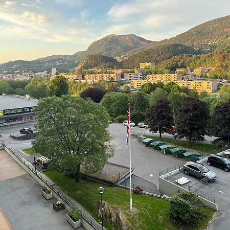 Fin Naert Alt Apartment Bergen