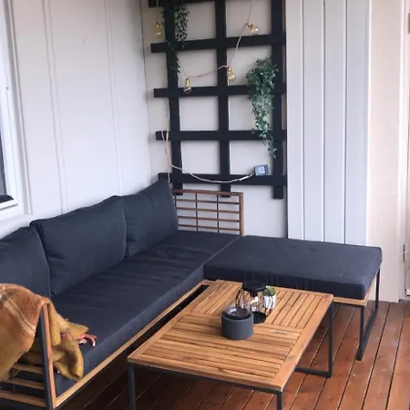 Fin Naert Alt Apartment *